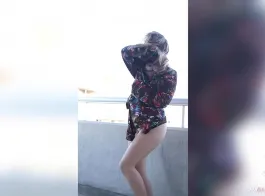 sexy video nangi chalne wali